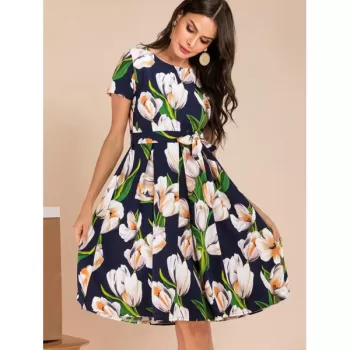 Floral Pleated Detail Knee Length Dress -