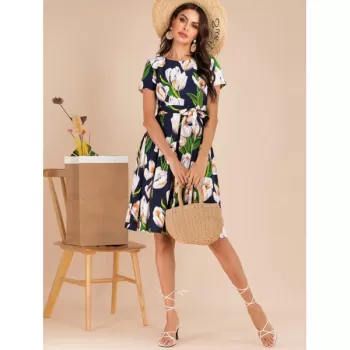Floral Pleated Detail Knee Length Dress -