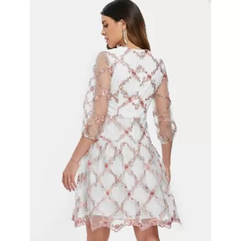 Tiny Floral Embroidery Lace Up esh Dress -